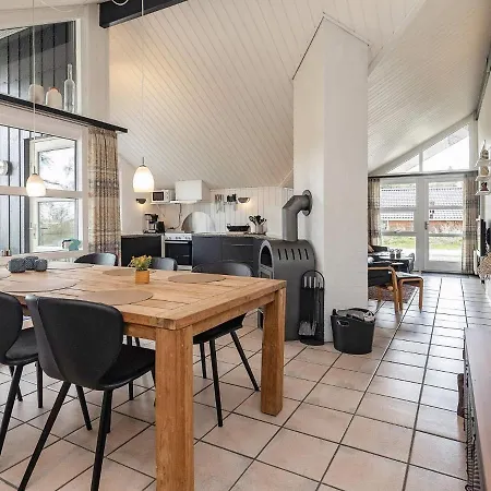 6 Person Holiday In Oksb L Prázdninový dům Mosevrå